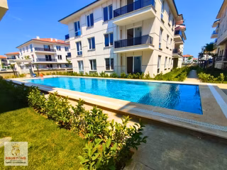 Karasu'da Çamlık 3 Sitesi'nde Sıfır 2+1 Ara Kat Daire !!