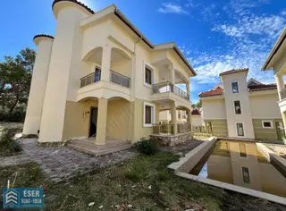Didim Akbükte Satılık Havuzlu Site İçerisinde 3+1 Villa