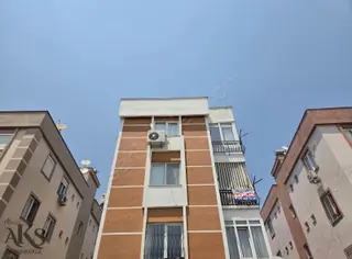Kepez T.paşa Mah.de 2+1 Arakat Tranvaya Yakın Önü Açık