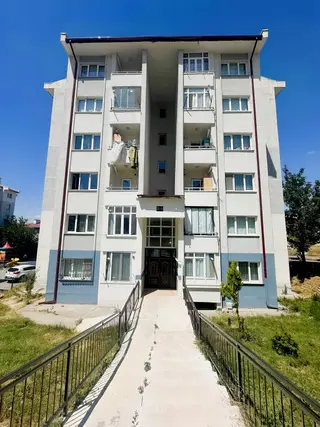 Asrın Emlak'tan Mereküm Toki'de Kiralık 2+1 Kom.asnr.daire