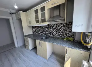 Tema Emlaktan Altınovamah Aydınlık Ferah Geniş 2+1 Kiralık Daire