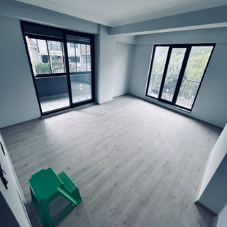 Sunullah Mah. 60 M2 Ayrı Mutfak Ve Balkonlu 2+0 Satılık Daire