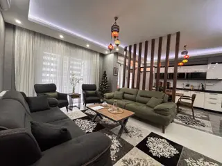Yeni Rota'dan Kültür Merkezinde Cadde Üzeri 4+1 Satılık Daire