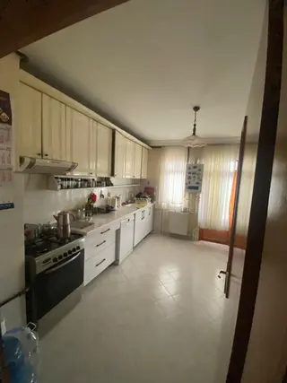 Öveçler Huzur Mah. Salı Pazarına Cephe 4+1 Daire(zekiye D)