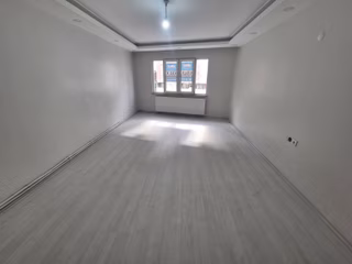 Armax'tan Bağlarbaşın'da Cadde Üzeri Kiralık 100m2 2+1 Daire
