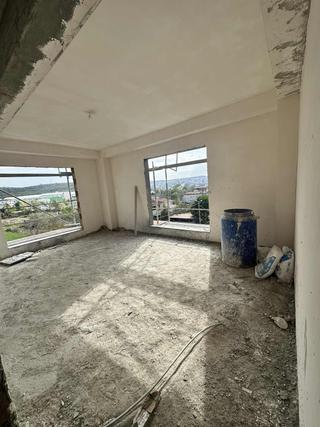 Mercanlife Bolluca Sitesinde Ebeveyn Banyolu Arakat Daire