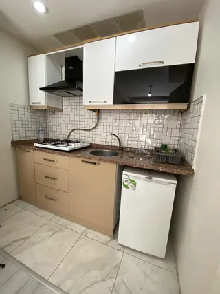 Buca Adatepe'de Kiralık 2+1 D.gazve Klimalı Eşyalı Balkonlu Ev