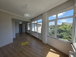Üsküdar Zeynep Kamil'de Aydınlık Ve Ferah Kiralık Daire