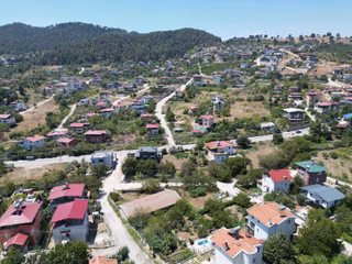 Bm"den Bekiralanında Yol Yakın Köşe Başı 549m2 Arsa