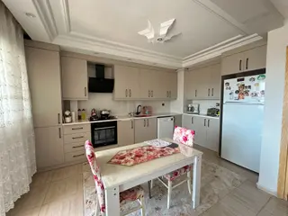 Tellidere'de Metroya Yakın Çok Geniş 3+1 Çift Banyo Doğalgazlı Masrafsız Uygun Fiyatlı Satılık Ev