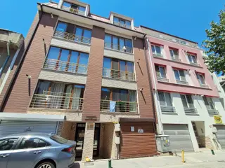 Arifiye Mahallesinde İkieylül Caddesinin Arkasında Kiralık 1+1