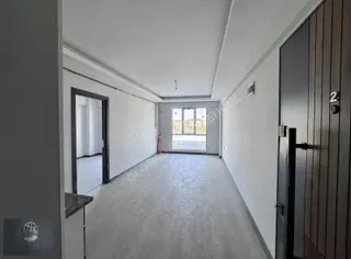 Hatip Mah Lüks Havuzlu Site İçi Sıfır 1+1 İskanlı Ara Kat
