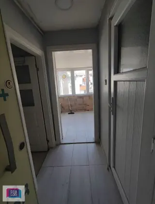 1+1 55m² 4.kat Bulvarın Arka Sokağında Kiralık Daire