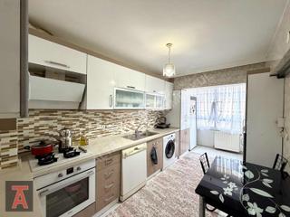 Topçu Mah'de Full Yapılı Ara Kat Cadde Yakını 3+1 Daire