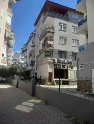 Cikcilli Mah Satılık 2+1 Ayrı Mutfak Daire Yeni Belediye Karşısı