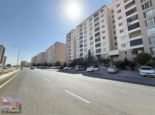 Cadde Seyrandan Satlık 3+1 Ara Kat Belediye Evleri