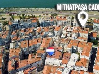 Güzelyalı 36 Sokakta Sahile Yürüme Mesafesinde 3+1 Satılık Daire