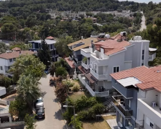Doğa Dostu'ndan Urla Şirinkent Site İçi Cadde Cephe İmarlı Arsa
