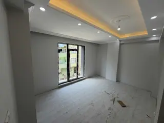 Eminevime Uygun 1cebeci Cad Komşu 2+1 Sıfır Lüx Ara Kat Daireler