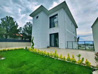 Uytundan Gürede Full Panoramik Deniz Manzaralı Müstakil 4+1villa