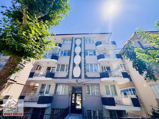 Cumhuriyet Mah. Satılık 3+1 Daire