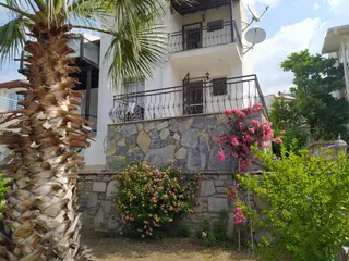 Sahibinden Zergülkent'te Köşe Başı, Deniz Manzaralı Dubleks Villa