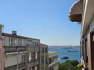 Salacak Asansörlü Satılık 3+1 Kombili Köşe Daire 2.kat