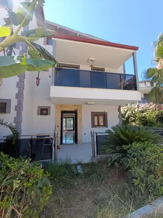 Sıfır 5+1 Genis Odalar Ve Veranda Alani Deniz Manzarali Villa