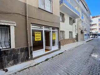 İzmir Bornova Yeşilovada Kiralık Dükkan