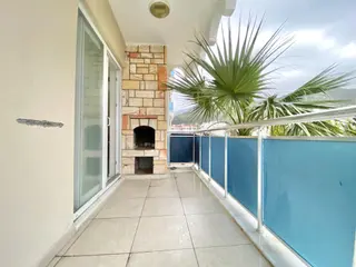 Ay Emlaktanaltınoluk Yağcılarda Denize 50 Mt***eşyalı***deniz Manzaralı Satılık 2+1 Arakat Daire
