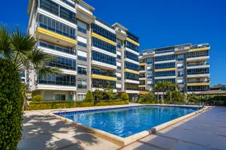 Alanya Kestel’de Denize 100m Full Eşyalı 1+1 Satılık Daire