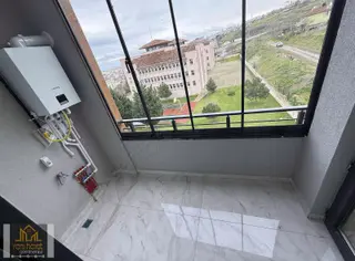 Yeni Şehir Hastanesi Yanında Eşyalı 1+1 Kiralık Daire