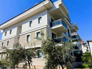 Erasta Avm Karşısı Eşyalı 1+1 Eşyalı Uzun Dönem Lüks Daire