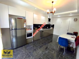 Şengül Gayrimenkul'den Şemikler Sitede 3+1havuzlu Satılık Daire
