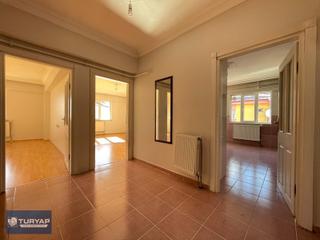 Turyap'tan Selçuklu Mah. Geniş Ve Kullanışlı 3+1 Kiralık