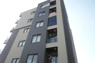 Mezitli 2+1 Site D.gaz Jenrtr Otopark Kiralık