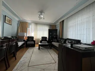 Acil!!!yüksek Arsa Paylı Metroya Yürüme Mesafesi 3+1 Satılık