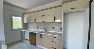 Bodrum Mumcularda Geniş Balkonlu Ferah Kullanım Alanına Sahip 2+1 Eşyasız Kiralık Daire
