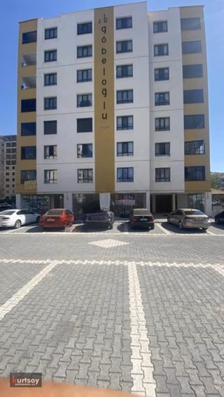 Kurtsoy'dan Esentepe'de 150 M2 Kiralık Dükkan