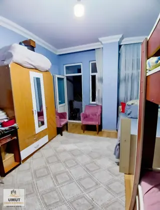 Beşyol'da Hz Ömer Camisi Yakınında Satılık 2+1 Geniş Daire