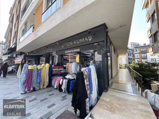 Albayraktan Kumaşçılar Çarşısında/kullanışlı/caddeye Cephedükkan