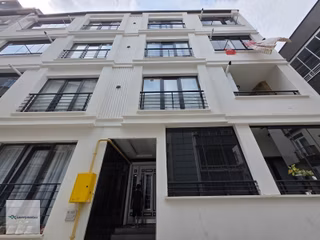 Karşıyaka Lisesine Yakın Satılık 1+1 Yüksek Giriş Daire