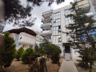 Sağlık Mahallesi'nde Köşe Ferah Jeotermalli Satılık 3+1 Daire