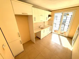 𝄞melodi'den Altınkum'da Genç Hesaplı Bina İsteyene Arakat Ayrı Mutfaklı Klimalı 2+1 Kiralık Daire