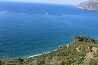 Mersin Anamurda Deniz Manzaralı Satılık Arsa 8.302 M2