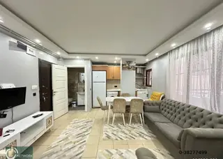 Mecidiyeköy'de Metrobüse 12 Dk Mesafede Satılık 2+1 Bahçe Katı