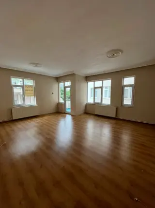 Kahvecioğlu Emlak'tan Medibafra Hastanesi Yanı Kiralık Arakat 3+1 Daire