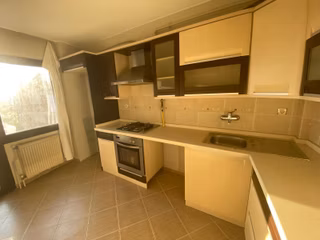 İzmir Balçova Eğitim Mah Ata Cad Üzeri 3+1 Doğalgazlı Asansörlü Kiralık Daire