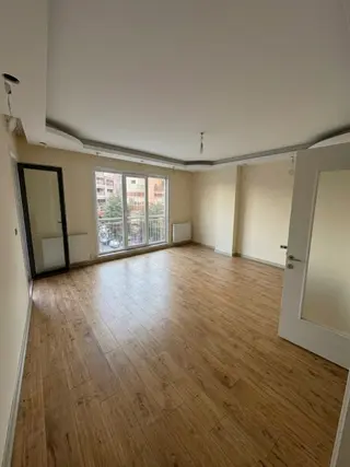 küçükçekmece Fatih'te Zincir Marketler & Toplu Taşıma Yanında Masrafsız 3+1