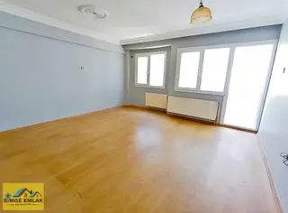 Simge'den Mithatpaşa Caddesine Yakın Geniş 2+1 Satılık Daire